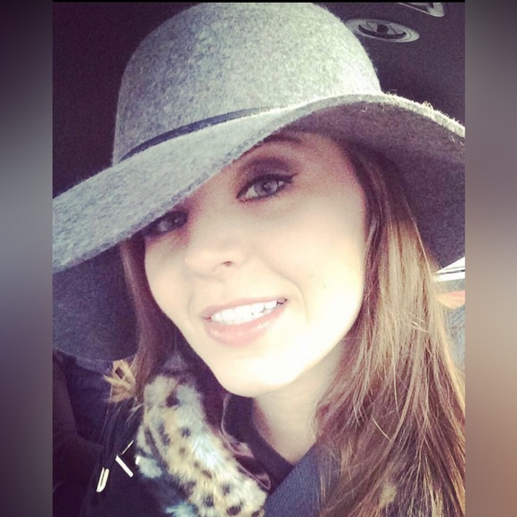 Hat - Picture 4 of 4